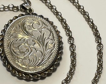Vintage Sterling Silver Oval Locket & 925 Silver Chain Necklace, Weighing 15.22g, Made 1977, Fully Hallmarked