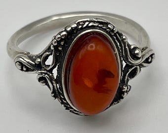 Vintage '925' sterling silver and honey amber stone ring band size L 1/2
