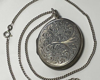 Vintage Sterling Silver Oval Engraved Locket Pendant and 925 Chain Necklace, Weighing 23.67g