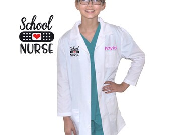 Bata de laboratorio personalizada para niños con diseño de bordado de enfermera escolar pequeños médicos y enfermeras, bata de laboratorio juvenil, bata infantil, disfraz de Hallowen