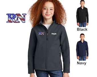 Chaqueta de enfermera personalizada para niños, diseño de bandera RN, nombre bordado, abrigo para niños, ropa médica para niños, médico fingido, caparazón suave y cálido