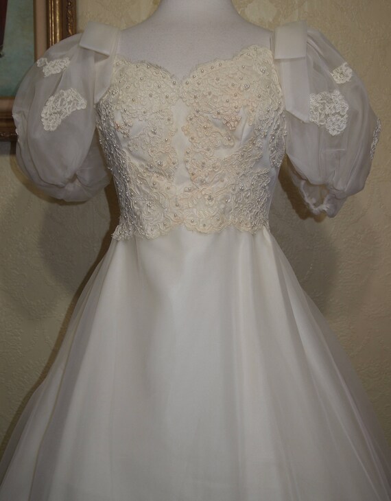 Sale Vintage Cream Lace Organza Wedding Gown Size 10 12 Large Etsy
