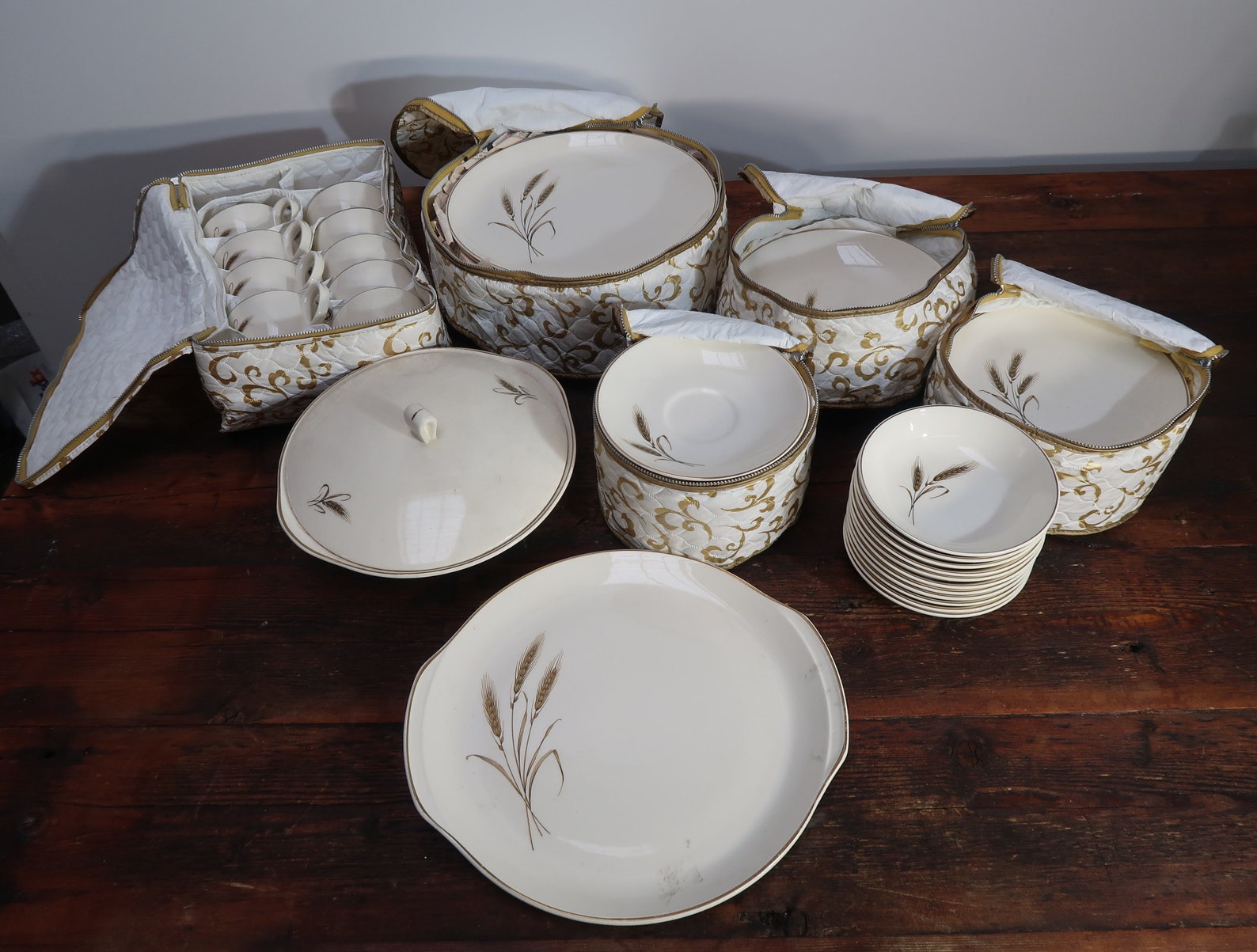 61 pieces Royal Joci Golden Wheat Pattern China 23 Carat Gold Etsy