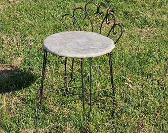 Vintage Metal Wire Make Up Vanity Stool Chair