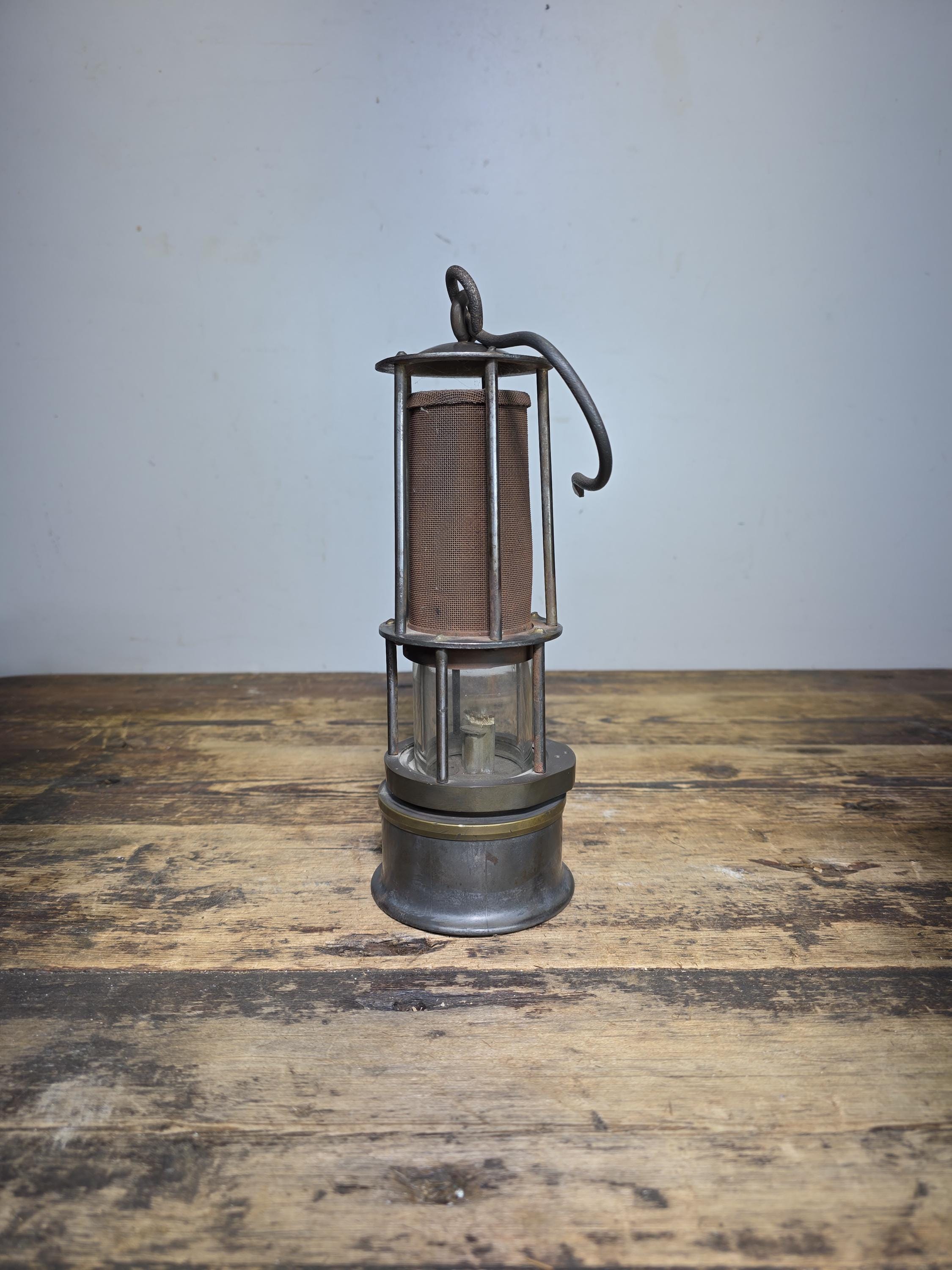 Antique Friemann Wolf FWD 20502 Safety Mining Lamp Germany Schott