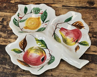 Piatto da portata vintage in ceramica italiana dipinta a mano a forma di foglia