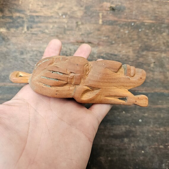 アフリカの彫刻された顔の木の手彫りの壁装飾ヴィンテージ 5.75 インチ