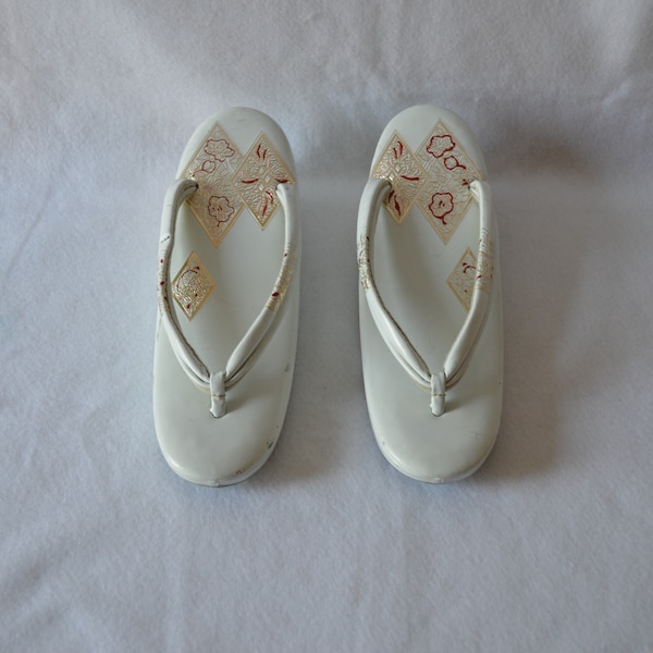 Japanese Geisha Shoes Geta Clog Kimono Leather Flip Flops White Red and Gold Black Owned Business Shop