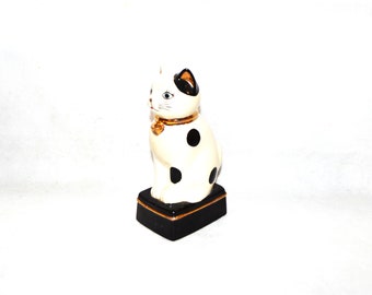 Vintage Lucky Cat Figurine: Gold Tone Neko Statue, 1960s Collectible