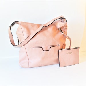 Rosa Umhängetasche Leder Tote Handtasche abnehmbare Geldbörse Englisch Designer Darcy Marks of London Schwarz besitzt Business Shop