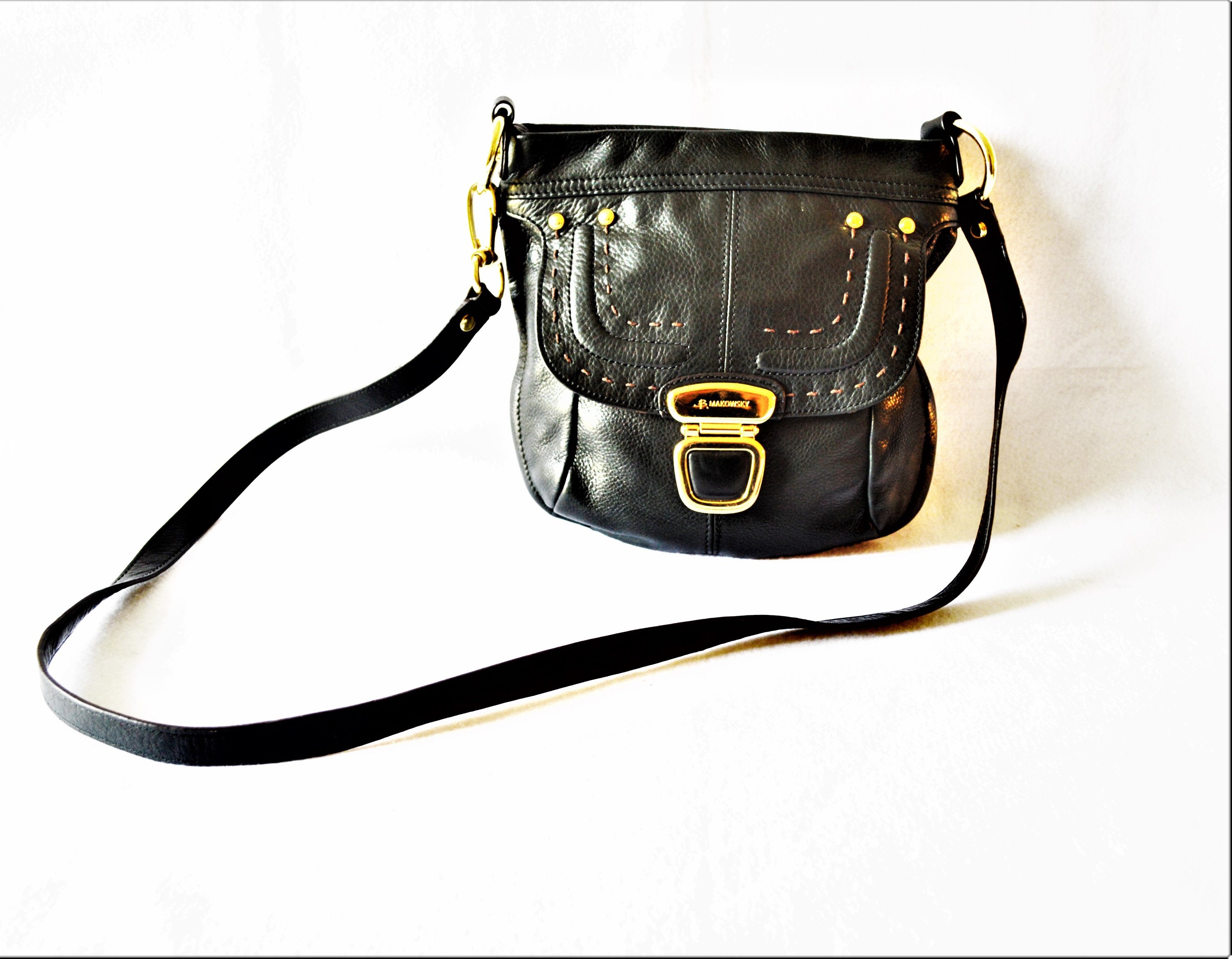 B Makowsky Shoulder Bag | La Unique Boutique Consignment