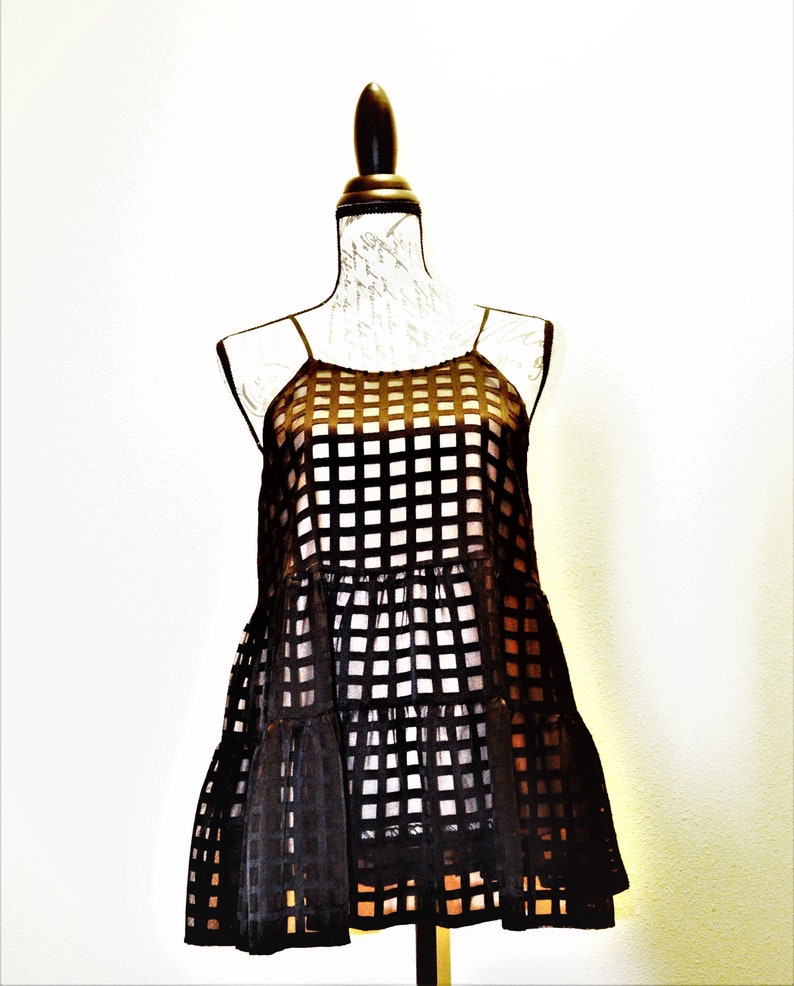 Svart sammetslinne med axelband: HD i Paris Anthropologie Burnout-blus bild 4