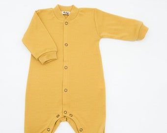 Merino wool romper/ Woollen baby romper/baby overall/baby long sleeve onesie/winter coverall/wool romper with feet