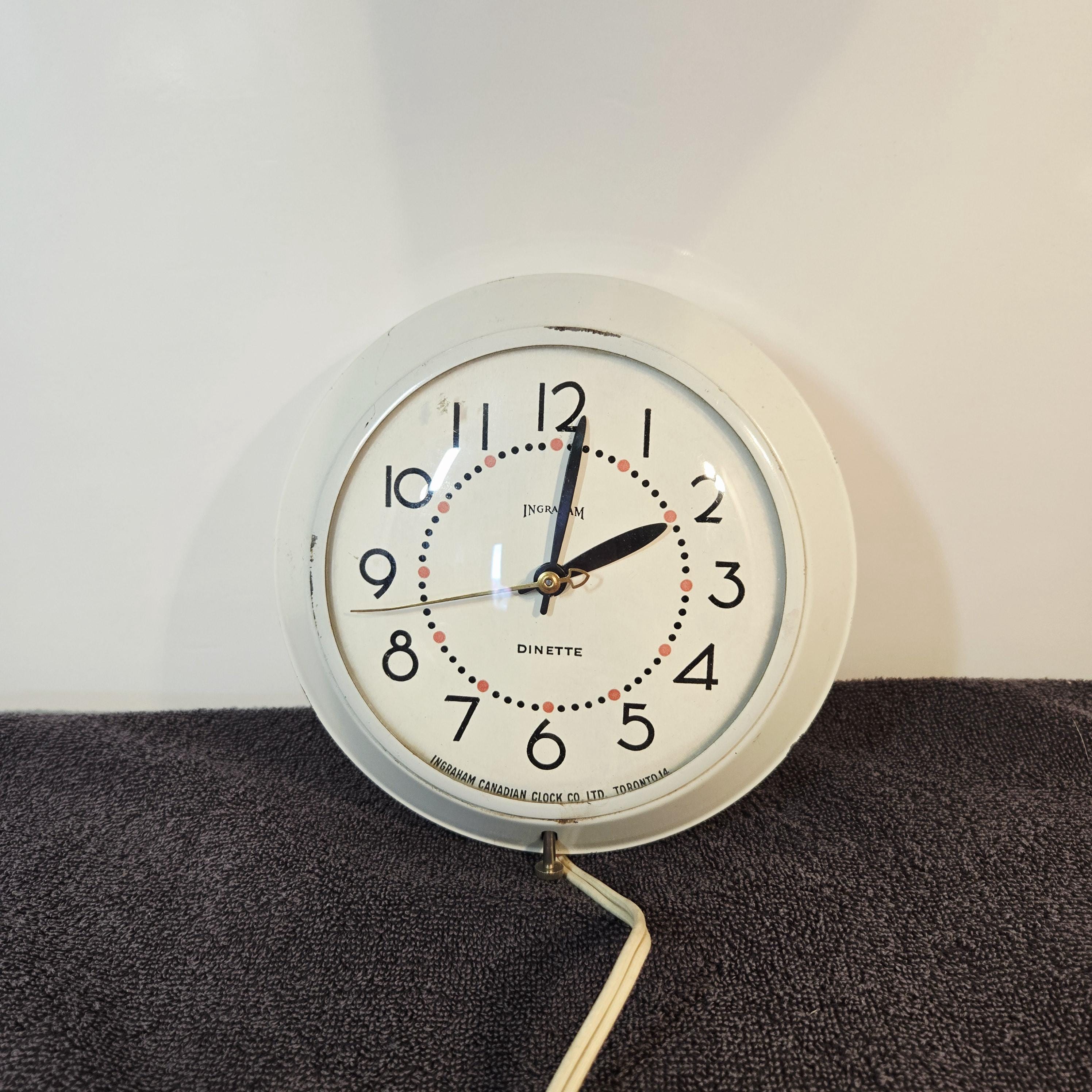 Vintage Bowling Clock - Etsy Canada