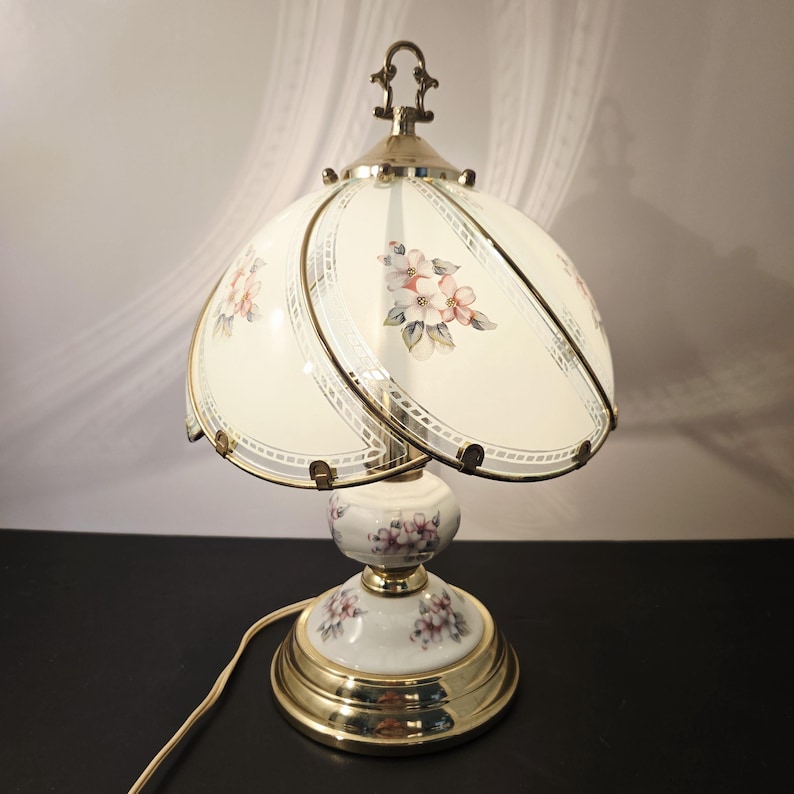 Vintage 6-section Glass Ceramic Floral Lamp-15 inches tall-NOT A TOUCH LAMP