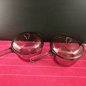 Vintage Vision Corning 1.5 litre Saucepan with lid-Amber-2Available