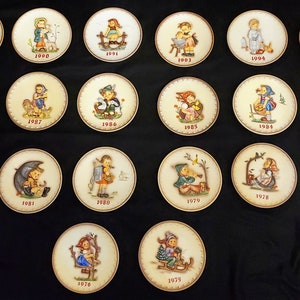 Original 1980-1981-1989-1990 Hummel Goebel Annual Porcelain Plates Hand painted Germany