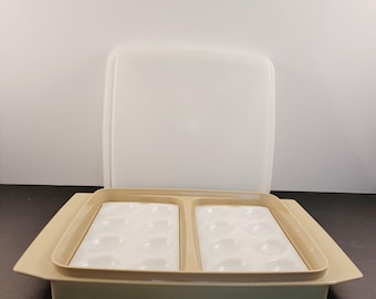 Vintage Tupperware-Deviled-Egg-Carrier-70s Tupperware-Vintage Egg Storage