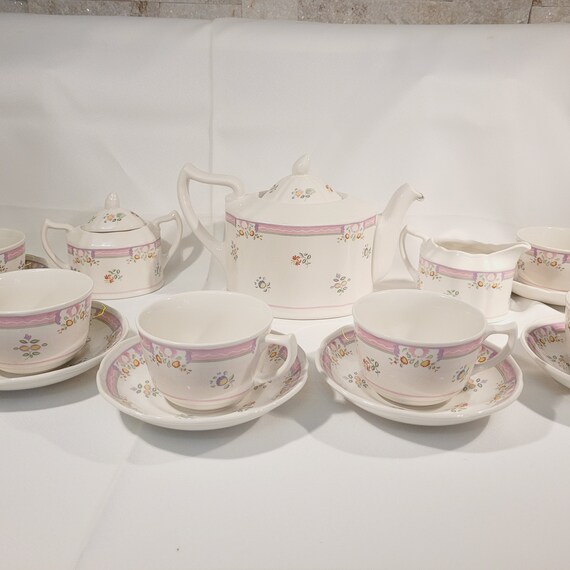 Laura Ashley Blechdose „Candy Stripe“ – 12x18 Cm, Metall, Blueprint Kollektion, 50er-Jahre Design