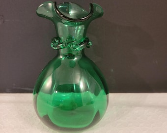 Green handblown glass vase - 5 inches tall