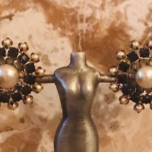 Vintage 1960&#39;s  Black Crystal and Pearl Clip-On Earrings
