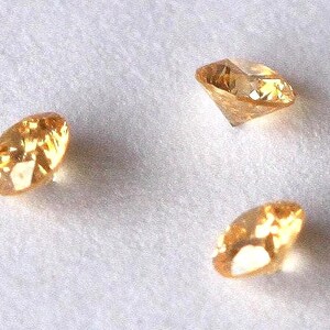 2.5mm Peach Diamond, VS, Untreated Diamond, Fancy Yellow Diamond, Natural Diamond, June Birthstone image 3