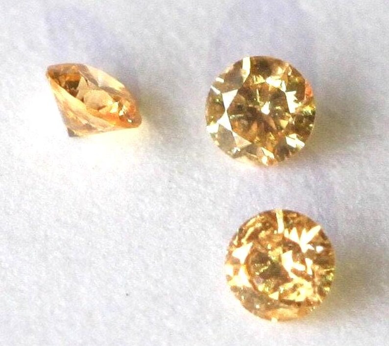 2.5mm Peach Diamond, VS, Untreated Diamond, Fancy Yellow Diamond, Natural Diamond, June Birthstone image 2