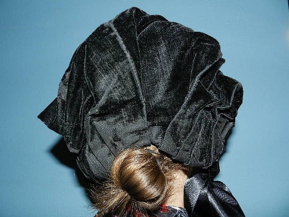 Antique Victorian Black Velvet Bonnet - image 2