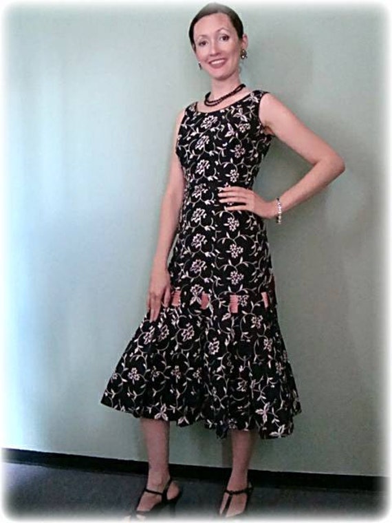 1950s Vintage Prom Dress in Black Taffeta Pink Em… - image 1