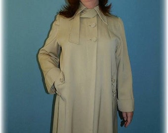 Vintage 40’s Woman’s Gabardine Wool Swing Coat with Designer Accents