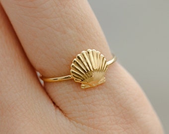 Single Dainty Seashell Ring in Solid 14K Yellow Gold, 14k White Gold, 14K Rose Gold