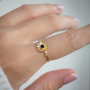 Asterbloemring: geboortesteen saffier, 14k gouden plaat, vermeil of massief zilver afbeelding 9
