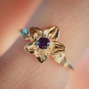 Violet Flower Ring •  February Birth Flower Ring • Amethyst • Purple Birthstone