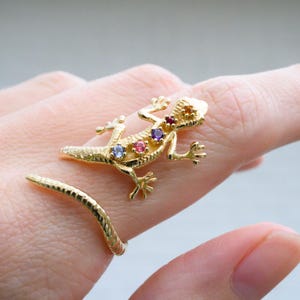 Gold Gecko Ring: Adjustable Gemstone Lizard Ring (Size 6-8)