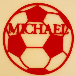 2 x ballon de football rouge avec le nom de votre choix (max. 7 lettres), formes en feutre de 5" à 8" de haut - choisissez la taille que vous voulez