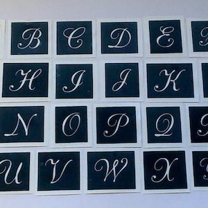 5 x plantillas pequeñas de letras mayúsculas del alfabeto para grabar vidrio de 1 "de alto - elija la letra de elección