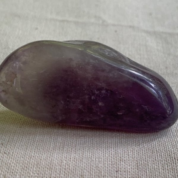 Amethyst Quartz Crystal - Cuarzo Amatista - Cristallo Di Quarzo - Reiki - Chakra - Meditation and Healing Crystal/Stone