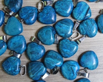 Blaue Apatit Herz Charms - Inklusive Halskette (Leder oder Edelstahl)
