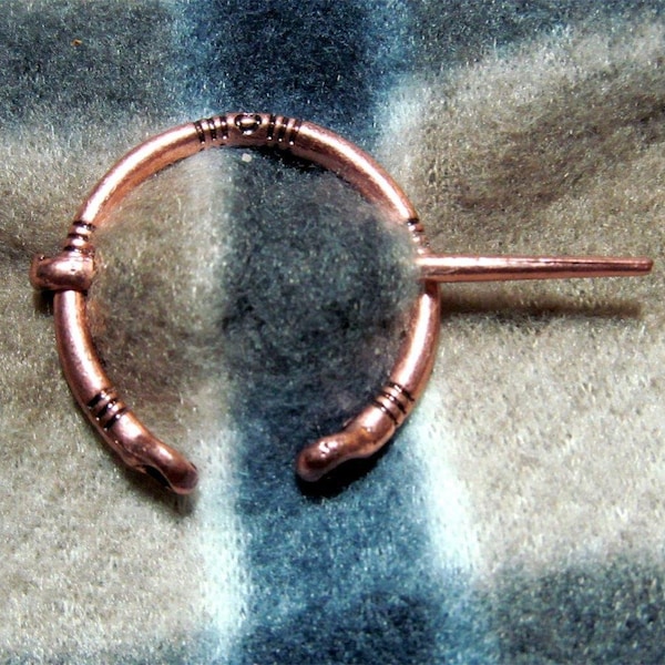 Viking Cloak Pin 1" Penannular Brooch Antique Copper Tone CP16