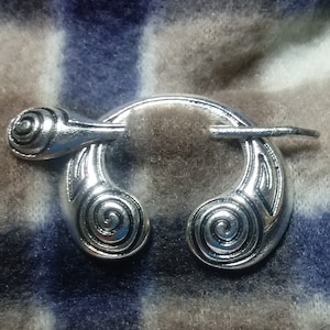 Viking Cloak Pin 1 1/2&quot; Penannular spirals Brooch Silver Tone CP19