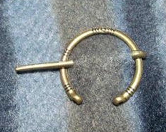 Viking Cloak Pin 1" Penannular Brooch Antique Bronze Tone CP3