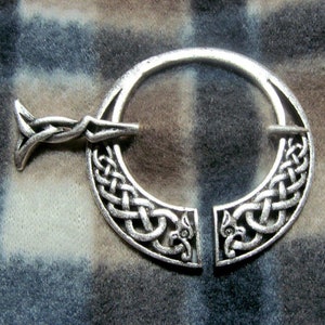 Celtic Dragons Cloak Pin 2" Penannular Brooch Antique Silver Tone CP17