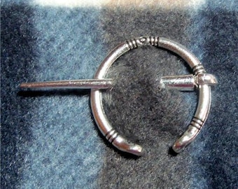 Celtic Penannular Cloak Pin Brooch