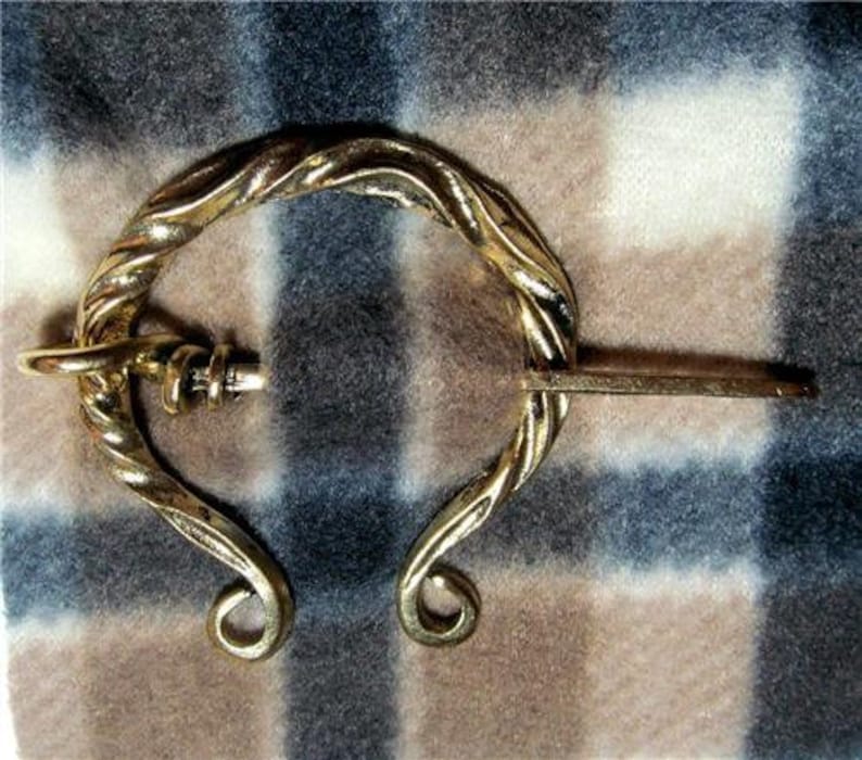 Celtic Cloak Pin 2 Penannular Brooch Antique Brass Tone Etsy