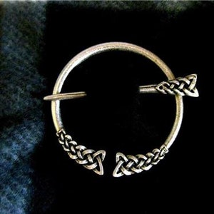 Celtic Penannular Dragon Cloak Pin Brooch