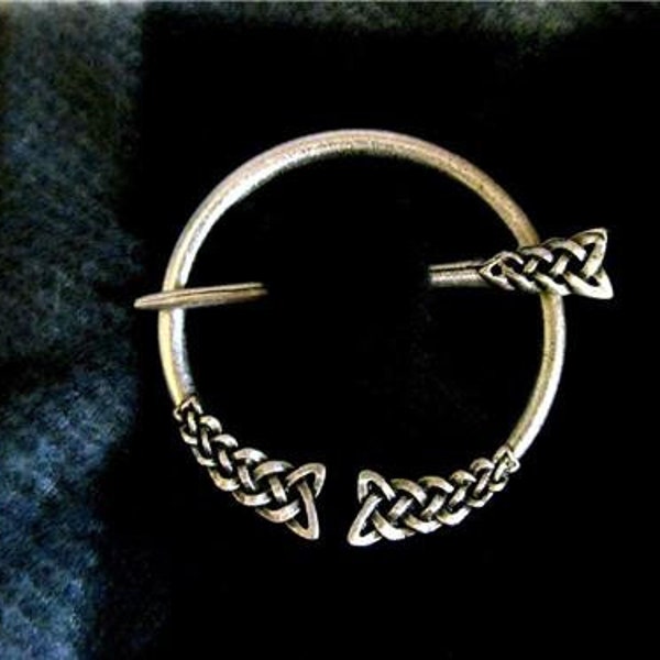 Celtic Knot Cloak Pin 2" Penannular Brooch Antique Silver Tone CP1