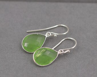 Chalcedon Ohrringe, frühlingsgrün, peridot, Chalcedon, Brautohrringe, Hochzeitsschmuck, tropfen Anhänger, Sterlingsilber Schmuck, Edelstein