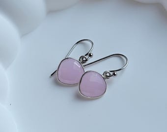 Earrings with chalcedony stones – Delicate pastel earrings with pink chalcedony