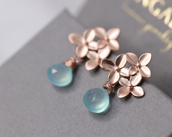 Rose gouden oorbellen, oorbellen rosè, bruids sieraden, aqua chalcedoon, bloem, bruids oorbellen, bruiloft sieraden, kersenbloesem, chalcedoon oorbellen