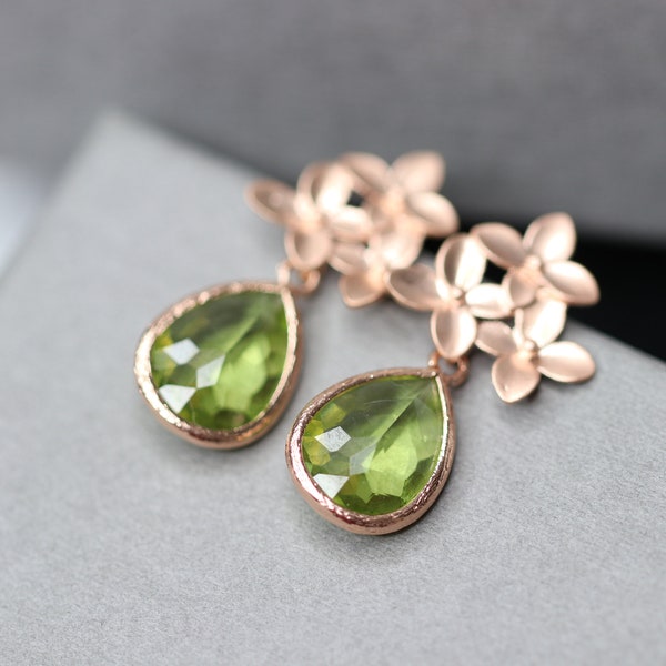 Rosègold Ohrstecker, Ohrringe rosè, Brautschmuck, Peridot, Brautohrringe, Hochzeitsschmuck, Kristall, grün, Kirschblüte, Sakura